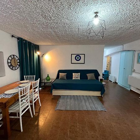Ciel Apartment, 5 Minutes Walk From Ipsos Beach! Extérieur photo
